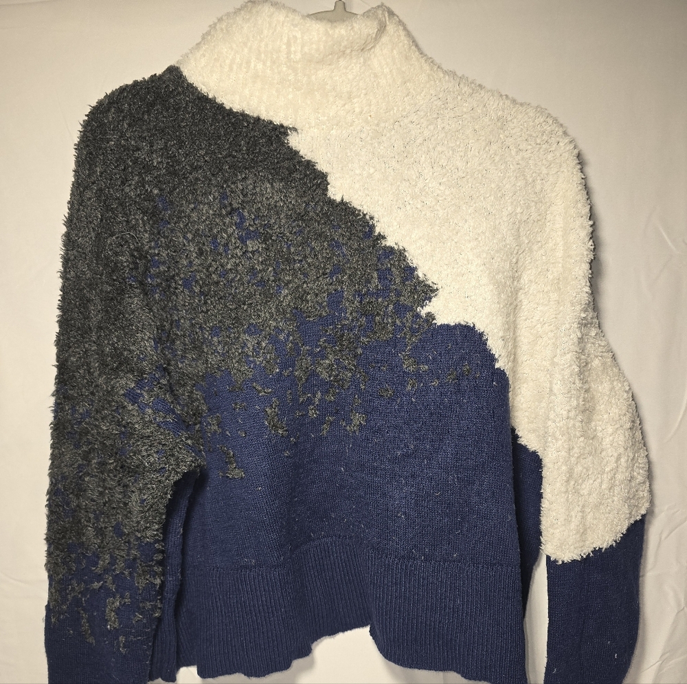Lululemon Ombre Knit Textured Turtleneck Sweater Merino Wool Blend Size 4 EUC B3